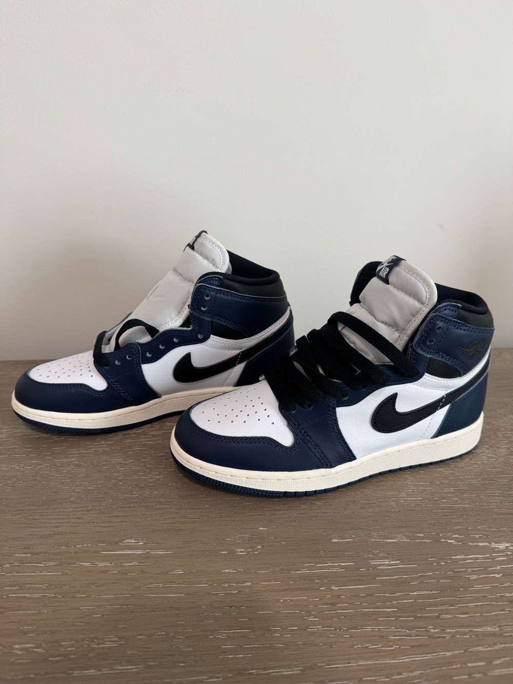Nike Air Jordan 1 Retro High Navy Black White  Sz 6 women’s 4.5Y - NEW